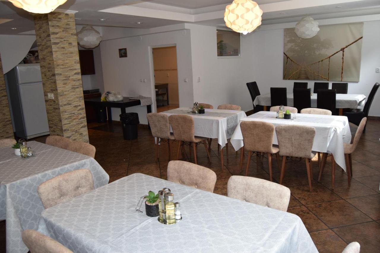 Pensiunea Clasic Buşteni Exterior foto